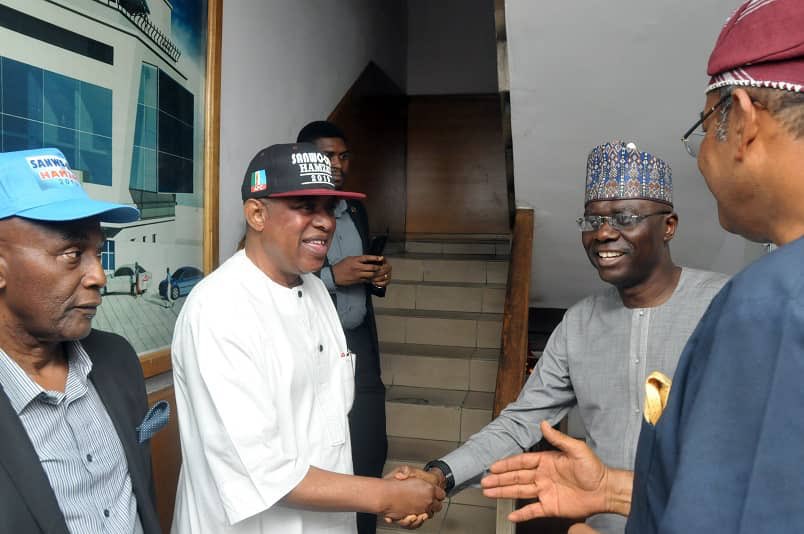 SenGbengaAshafa's tweet photo. Yesterday at the F’S club, we played host to the APC Gubernatorial Candidate in Lagos State @jidesanwoolu, His Deputy (Candidate) @drobafemihamzat and the BOS Campaign Organization. 

We are confident that they have what it takes to move Lagos to the #nextlevel. https://t.co/JvD1PkicHC