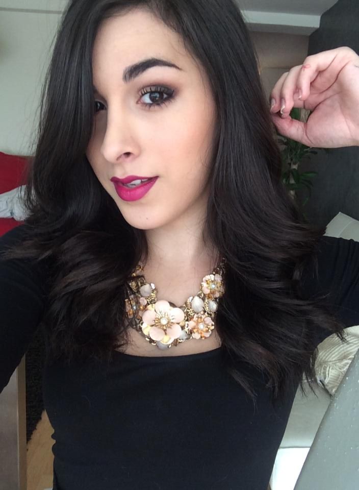 TransSingle's tweet photo. #TransIsBeautiful 🦋

 #Beautifultranswoman  #TransgenderWoman 👸🏻
#mtf #m2f #transsexualwoman #transsingle #transgender #transsexual #trans #ts #lgbt #lgbtq🌈 #femme #transwoman #male2female https://t.co/fBRy6AhqZ7
