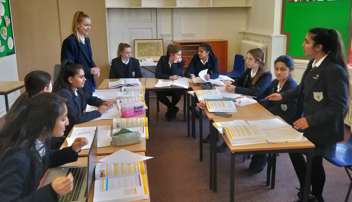 SMaryGXBusiness's tweet photo. In #GCSE #Business we are looking at stakeholder conflicts. Here our students are acting as different stakeholders and arguing their case to prove they are the most important stakeholder group! #immersive #learning #learningforlearning #roleplay https://t.co/70aSnW3njX