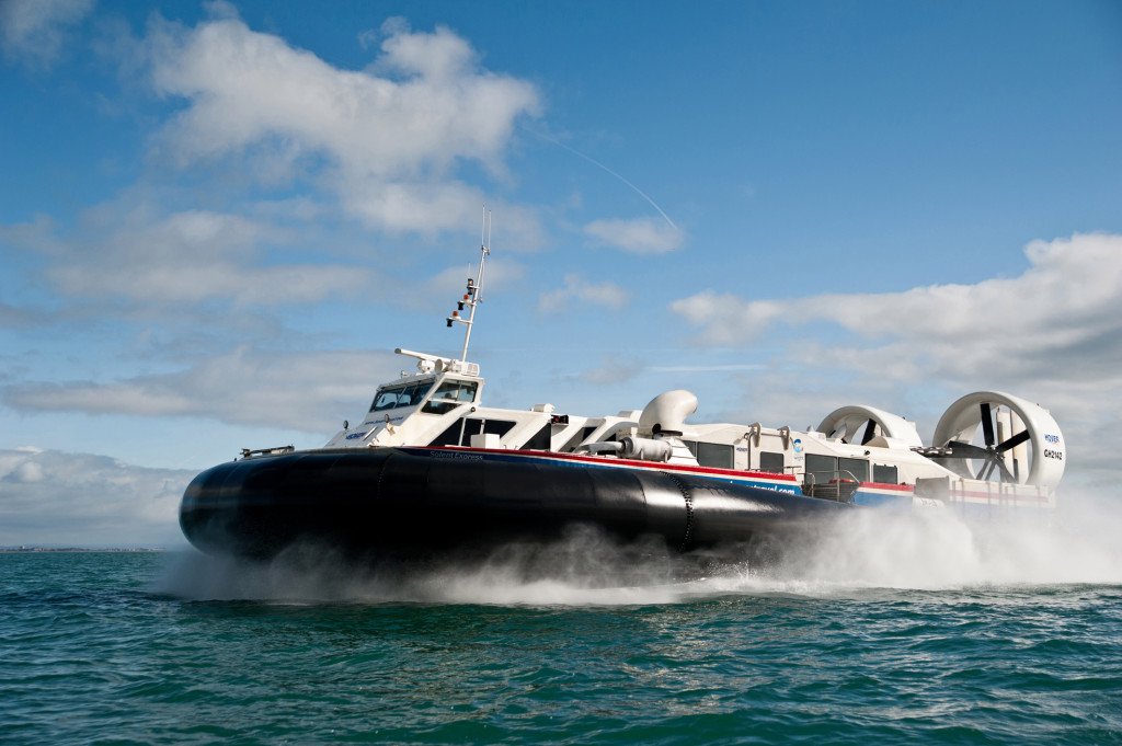 EastBayTimes's tweet photo. Hovercraft on San Francisco Bay? Advocates say its time has come https://t.co/ePZ3jSpxtW https://t.co/SKR91xM7We