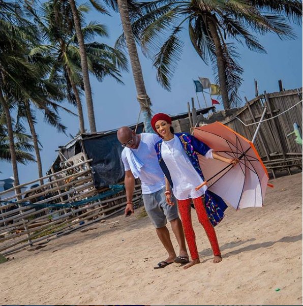 blueprintafric's tweet photo. The beautiful mavin superstar, @aphroDIJA shares loving rare pictures of her and her #partnerineverything on Instagram.
She captioned it;
"Because life is about the love you make 💖💖. Together we make our favorite people. #partnerineverything"
#blueprintafric #ThursdayThoughts https://t.co/VY10fTA4O7