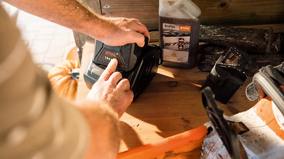 STIHL's tweet photo. You have all kinds of questions about our STIHL batteries? Find out all the answers in our FAQs: https://t.co/ERSTDjoEOs https://t.co/v2MQiad24K