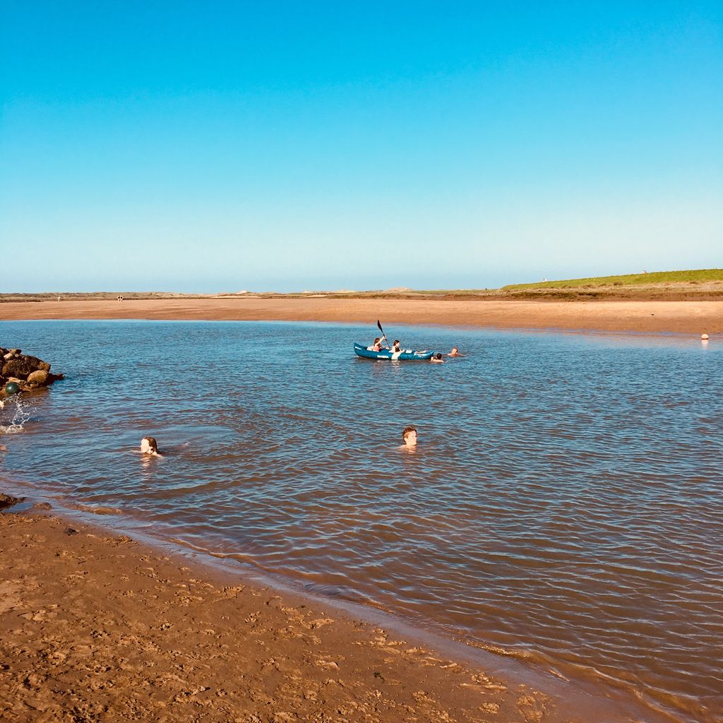 Burnham Overy Staithe is only a five minute drive from our pop up camp in #BurnhamMarket on the #NorthNorfolkCoast 
Book your #dog and #family friendly #Glamping holiday at buff.ly/2Fss8o0  Our camp is in an area of outstanding beauty &amp; close to beautiful beaches.