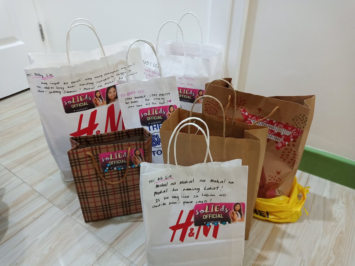 liereposposaOF2's tweet photo. Maraming salamat dito sa regalo na binigay niyo mahal na mahal ko kayo 😍😍😍 https://t.co/xIcCnJj0xA