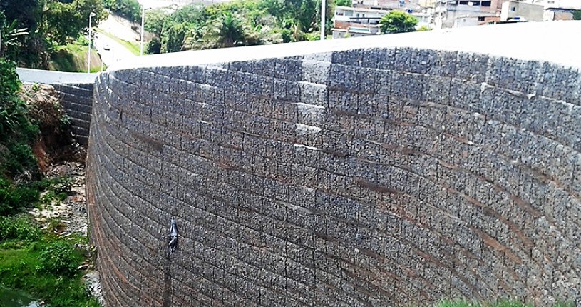 MaccaferriWorld's tweet photo. #TerrameshSystem and #MacGrid are part of the technologies adopted to carry out an urban design project in #Cajazeiras #Salvador, #Bahia, in order to optimize the construction of large and tall structure. Watch out video and discover more about it!
https://t.co/CmHPUfsce5 https://t.co/vjzsN7rMLI
