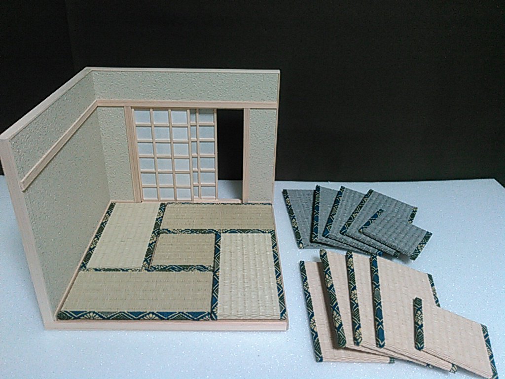 ぺちわ屋 ドールハウス 四畳半和室 サイズ W244 D244 H4mm 材質 Mdf 桧 ねんどろいど オビツ11 プチブライスなどにぴったりのドールハウスです ぺちわ屋 ミニチュア畳シリーズ各色に対応しているので気分に合わせて雰囲気を変えられます ぺちわ屋 ドールハウス 四畳半和室 サイズ W244 D244 H4mm 材質 Mdf 桧 ねんどろいど オビツ11 プチブライスなどにぴったりのドールハウスです ぺちわ屋 ミニチュア畳シリーズ各色に対応しているので気分に合わせて雰囲気を変えられます