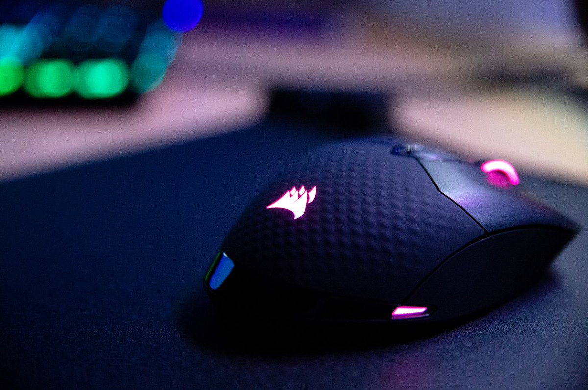 LDLC's tweet image. Parce que la souris du #PCduCMLDLC c&apos;est ça !! 🔥

cc @CORSAIRFRA

➡ bit.ly/RGB-SE