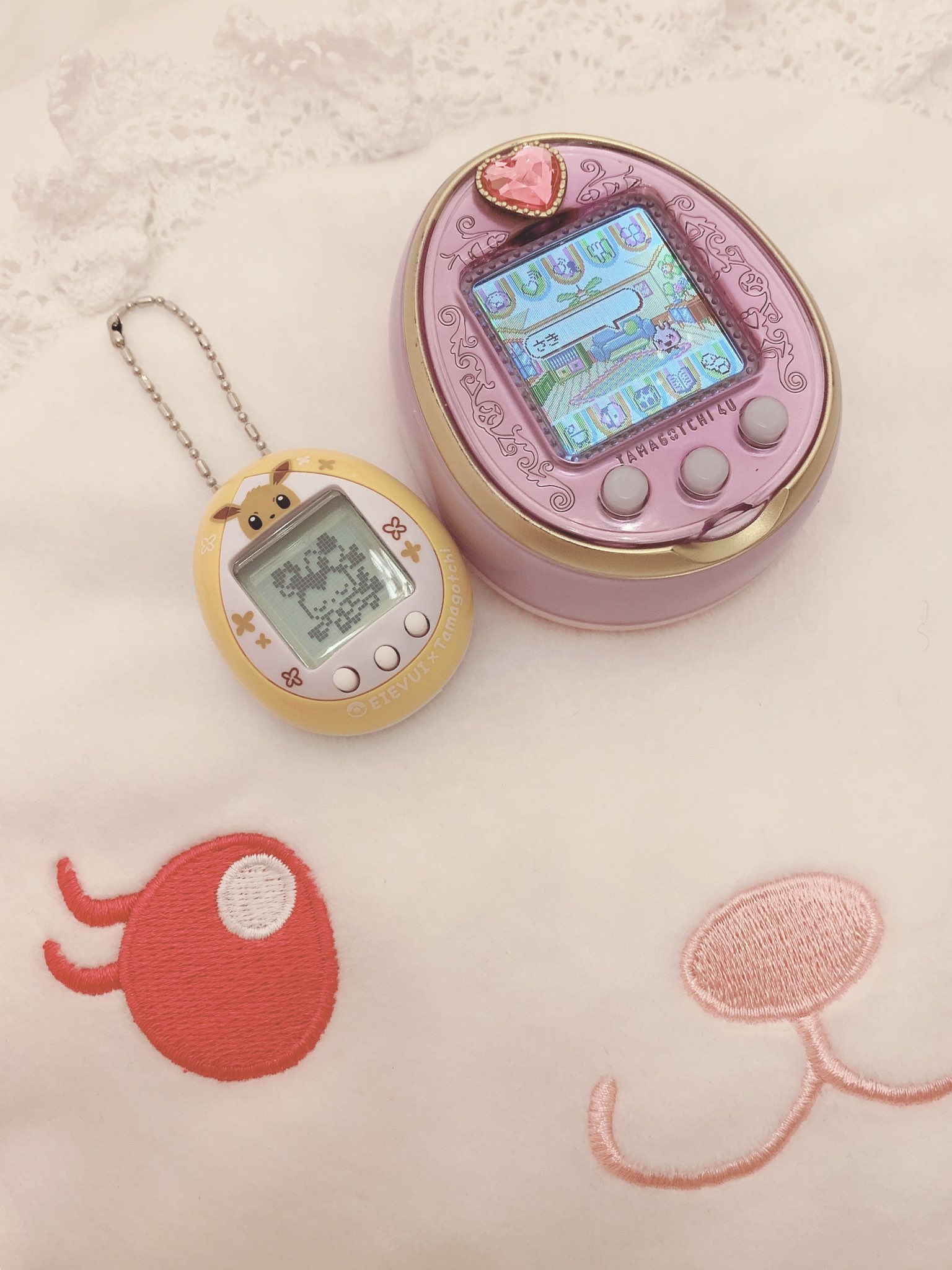 イーブイ　たまごっち　2個セット BANDAI - イーブイ たまごっち 2種類セット イーブイ×たまごっち