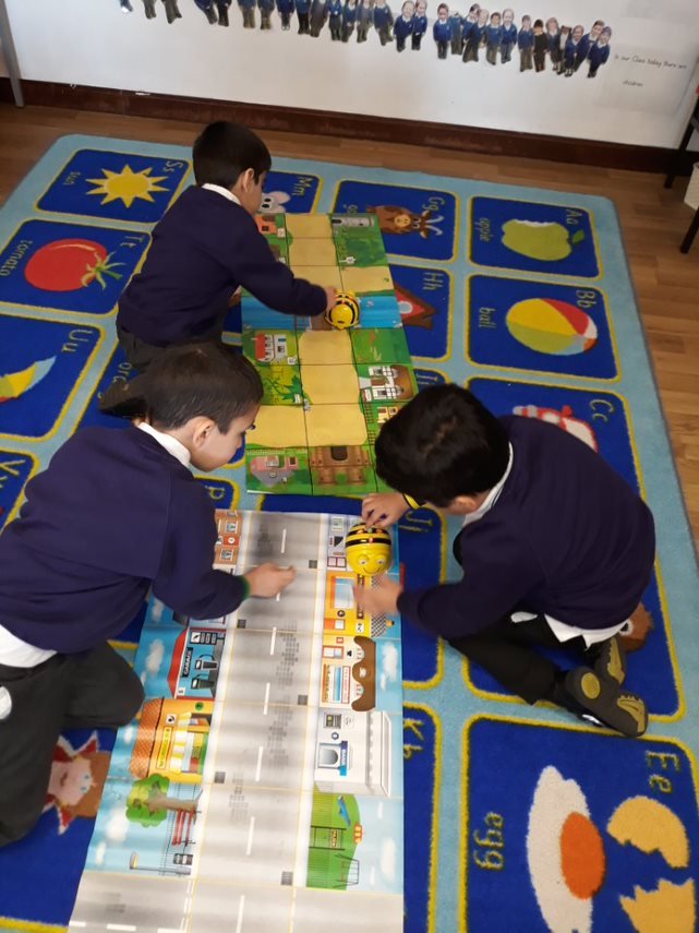 GAT_ITTeam's tweet photo. Learning walk @NewarkHillAcad examples of how the coding curriculum is being used across the school. Loved the idea of using Beebots to create sentences, what a fab way to enhance the Literacy Curriculum #Legocoding #Problemsolving #ITforlearning #Codingisfun https://t.co/ZwCAhEOjFw