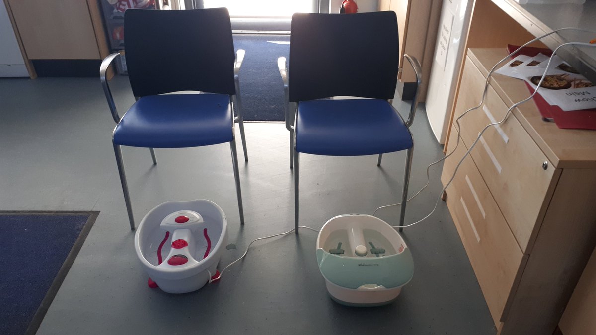 ASNRossHigh's tweet photo. It's Thursday and club this lunchtime is hosting a spa session at our pupils' request. Foot spas, hand scrubs and manicure sets at the ready! Sadly, as the supervising adult in the room I can't join in...#spa #friends #ThursdayLunchClub https://t.co/j0B6NWLXxD