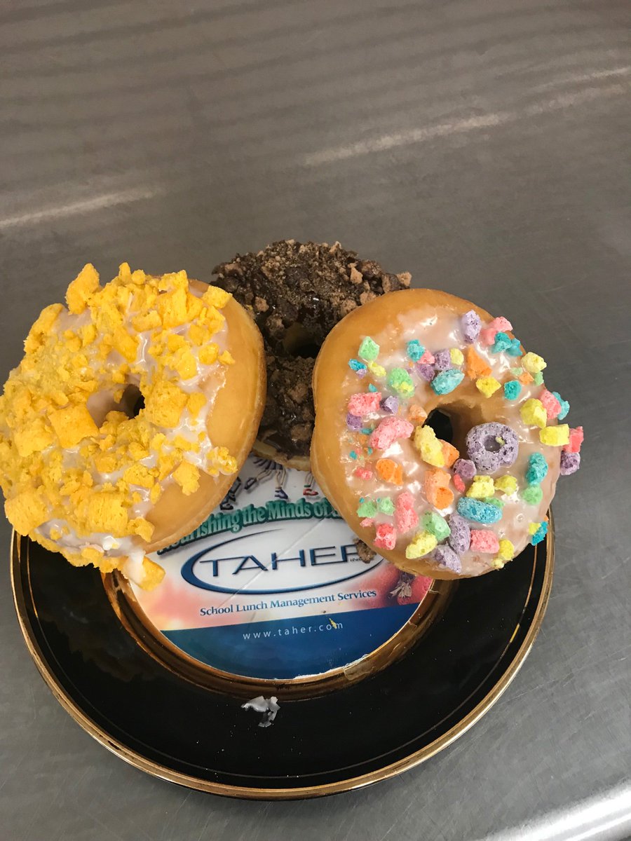 TaherJody's tweet photo. Where do you find the most unique donut shop in town? Right here at Pawnee City school cafeteria! #Taher #pawneecityschool it’s what’s for breakfast!🥰 https://t.co/xzq9OdV1qS