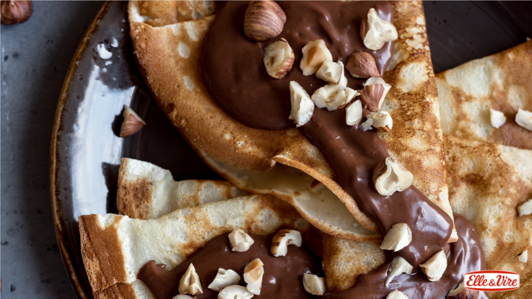 Elle & Vire (@elleetvire) on Twitter photo Et une tournée de crêpes accompagnées de pâte à tartiner au chocolat maison sans huile de palme, UNE ! 🥞👉  bit.ly/2sGbugZ  #Chandeleur #Crepes Et une tournée de crêpes accompagnées de pâte à tartiner au chocolat maison sans huile de palme, UNE ! 🥞👉  bit.ly/2sGbugZ  #Chandeleur #Crepes