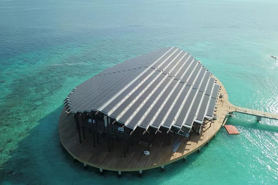 THEnergyNet's tweet image. TRUE! PV panels never looked so good!
#Maldives luxury resort @KudadooMaldives is powered entirely by #solar panels!
curbed.com/2019/1/3/18165… #travel #renewables #tourism #Sustainability via @Curbed