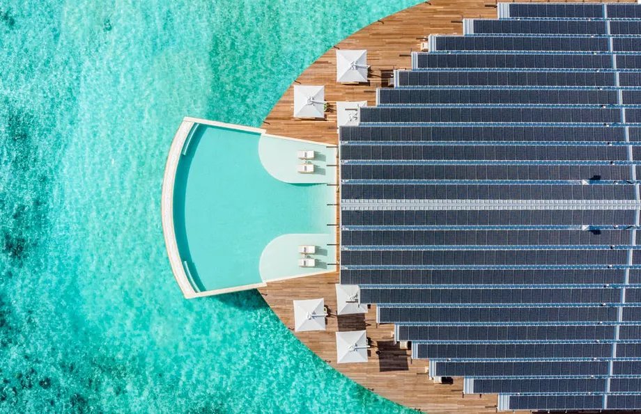 THEnergyNet's tweet image. TRUE! PV panels never looked so good!
#Maldives luxury resort @KudadooMaldives is powered entirely by #solar panels!
curbed.com/2019/1/3/18165… #travel #renewables #tourism #Sustainability via @Curbed