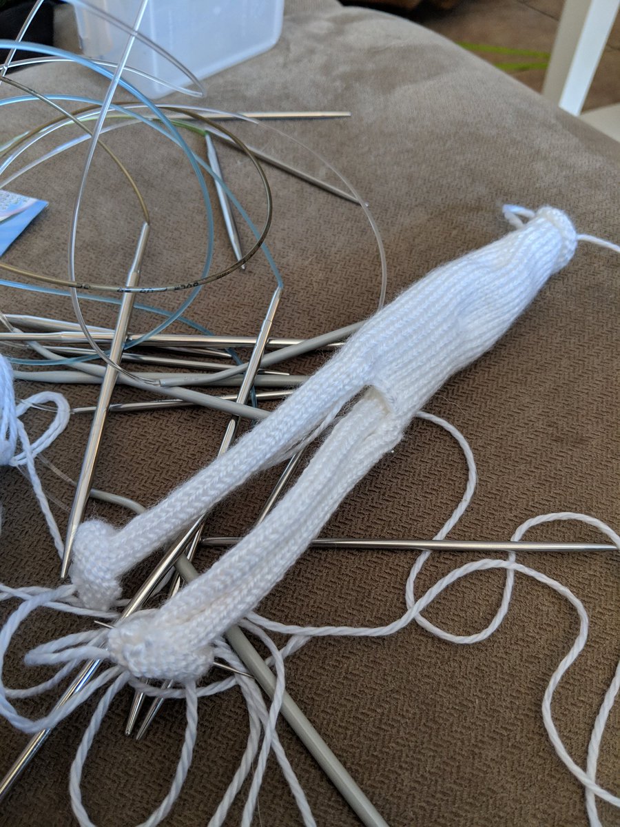 MakingFriendsDT's tweet image. Crafting problems .... What needle did I use? WHY DIDN'T I RAV IT??