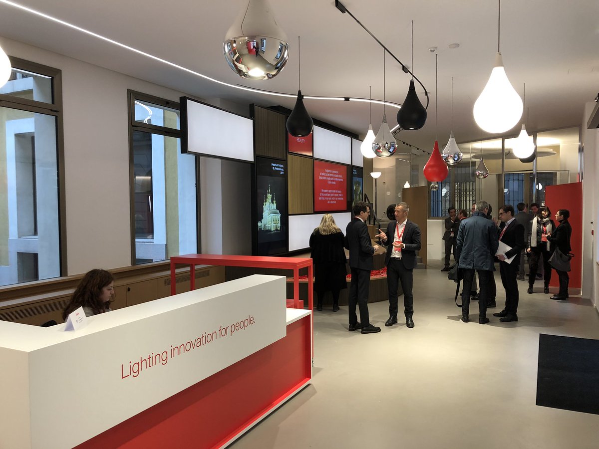 aesse65's tweet photo. #KickOffInternationalMeeting @iGuzzini #Milan #DayFirst https://t.co/9I9AUdu9eq