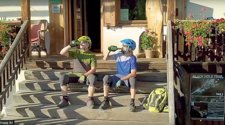 mtbsi's tweet photo. #Video14ek 🎥🇸🇮🇭🇷⑪
#Jamnica in #EkohotelKoros #MTBnomad v videu #signaturetrails @MTBikeHolidays
Matej na progah @MTB_4X_CrnTrn
Bruno #Socerb #Tinjan
Jakob Hartman 2018
POV z AG: Sedlo + Zelenica
+ 5 iz Hrvaške
https://t.co/tyAusCM7y7 https://t.co/Yy9PZdpiqa