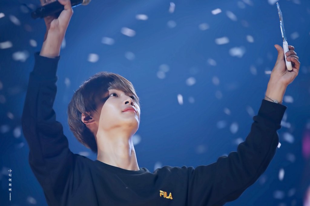 DyPr_FlV4AEVB2U.jpg:large