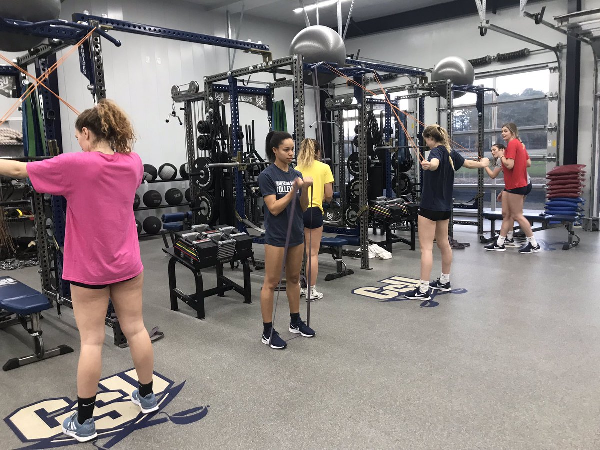 csubucs_vb's tweet photo. Classwork✅
Weights✅
No rest for CSU this offseason as prep for 2019 is in full swing https://t.co/UUaT597m5y
