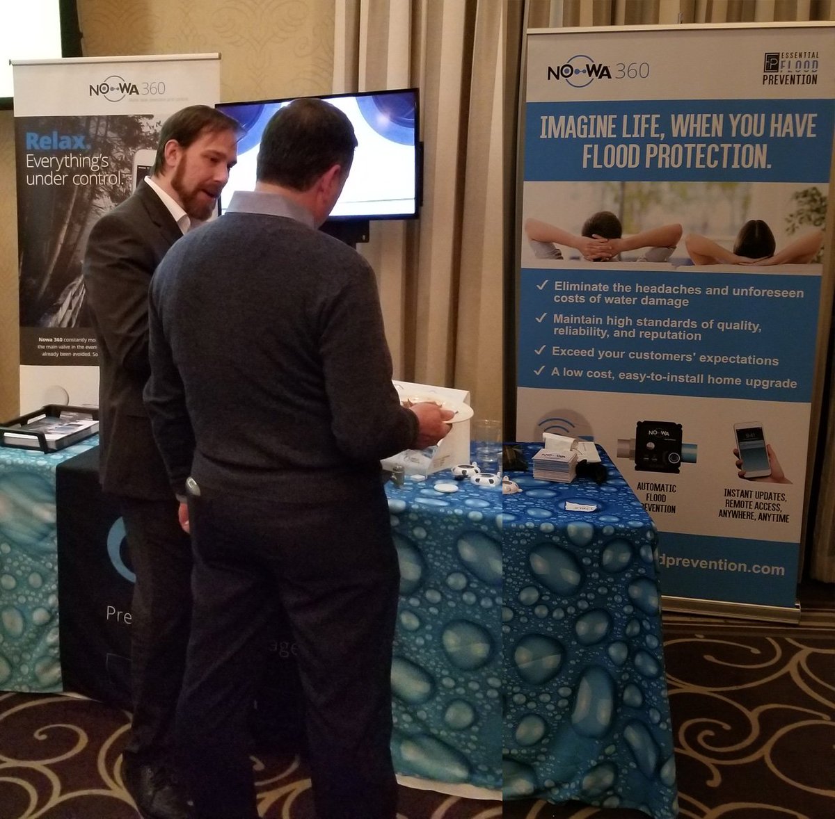 EFPUpdates's tweet image. Thanks to @GuelphHBA for a successful Industry &amp;amp; Product Night! We greatly appreciate the support from our colleague Guillaume Courtemanche, #Inflotrolix in helping to launch the #Nowa360 #waterdamage prevention system for #homebuilders and @OntarioHBA. Looking forward to 2020!