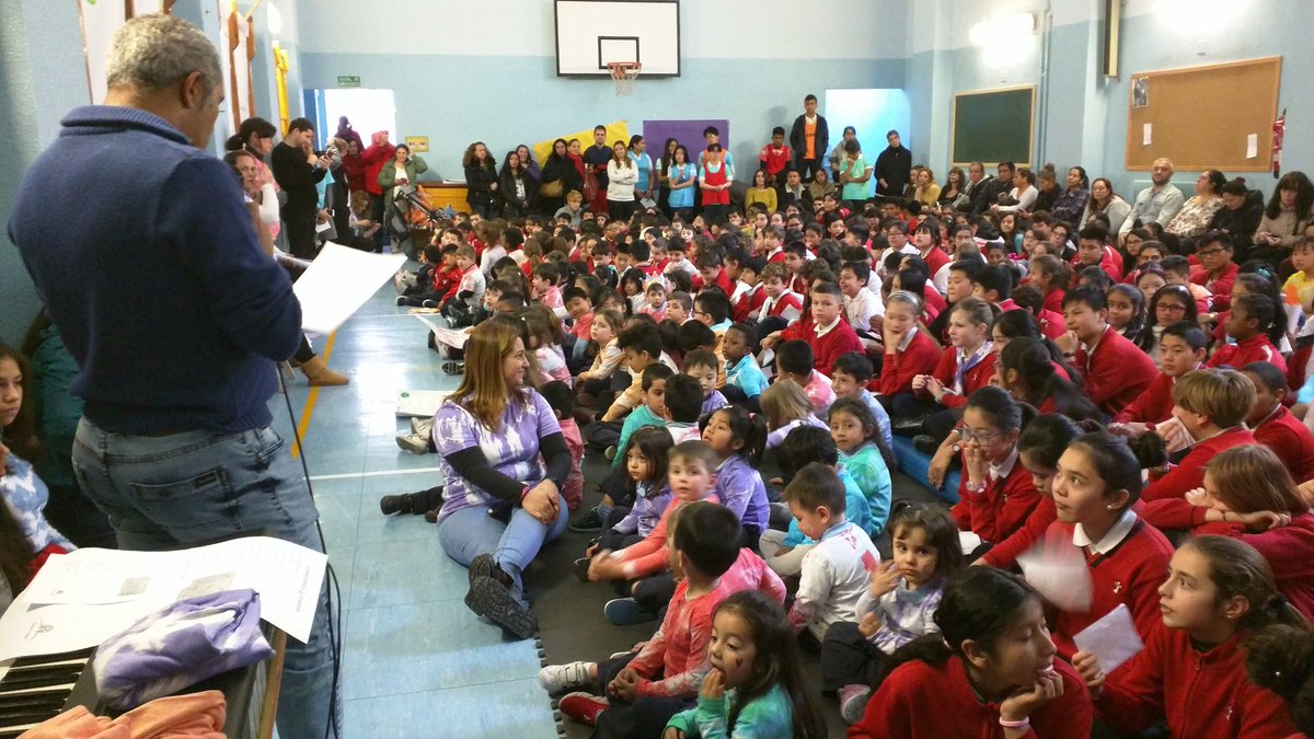 lcu_feye's tweet photo. Celebrando la Jornada de la Paz. #fight4peace #colegiosfeye #luzcasanovausera https://t.co/XjXjq02OEz