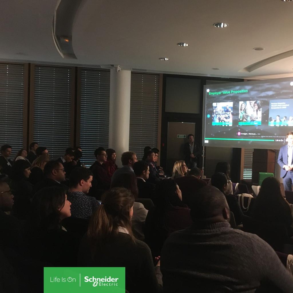 SchneiderElecFR's tweet photo. « Comment pouvez-vous être si mondial et en même temps si local ? » Question d’une étudiante 👨‍🎓
Réponse de Sophie Grugier : « Nous avons des clients globaux et locaux et nous devons répondre aux deux. L’important est de trouver le bon équilibre entre les deux » 
#TalentEvent https://t.co/Qn2JFJBcwA