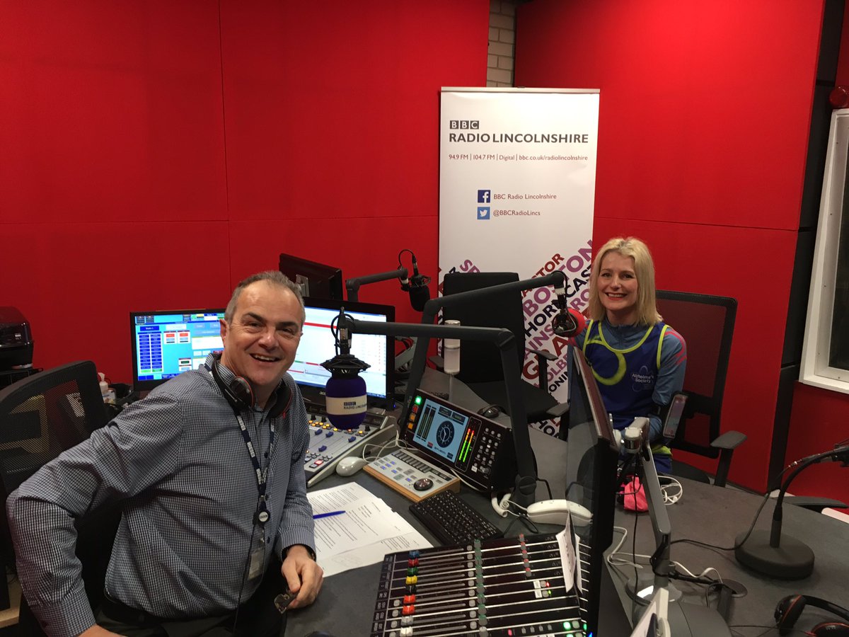 melvynprior's tweet photo. On the coldest day of the year, Suzie Catterson ran her 30th consecutive 10k in #Lincoln for the @alzheimerssoc. She called in @BBCRadioLincs for a warm up! https://t.co/ZoYkAmoGhs https://t.co/qEwV6fxVC0