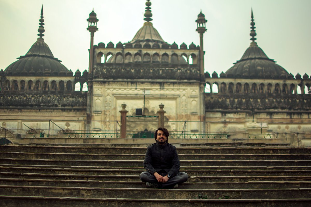 arsalanmd_'s tweet photo. Mosque inside the premises of Bara Imambara, Lucknow.
.
#dpeg #history #culture  #lucknow #history #architecture #heritage #incredibleindia #ancient #tourism #religion #monument #ongooglemaps #photographers_of_india #mosque #travell #_woi #_instaindia_ #_spi #oph #indiapictures https://t.co/Ab0JEo4SRT