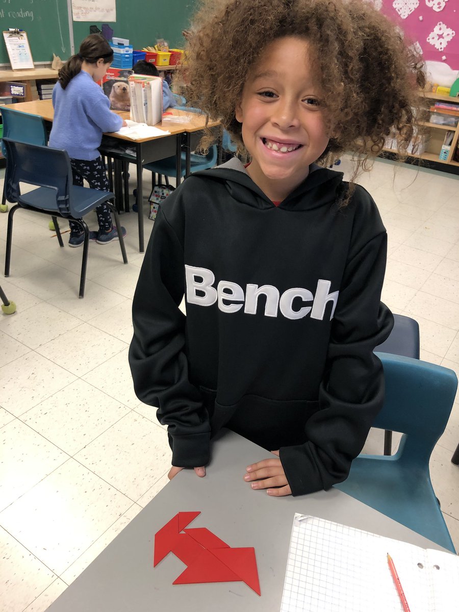 MissWallace19's tweet photo. Bryson: “I made a puppy with my Tans!” ...
whole class: “awwwww” 😂❤️ @StBrigidOCSB #mathsormagic https://t.co/akrSAHWX6y