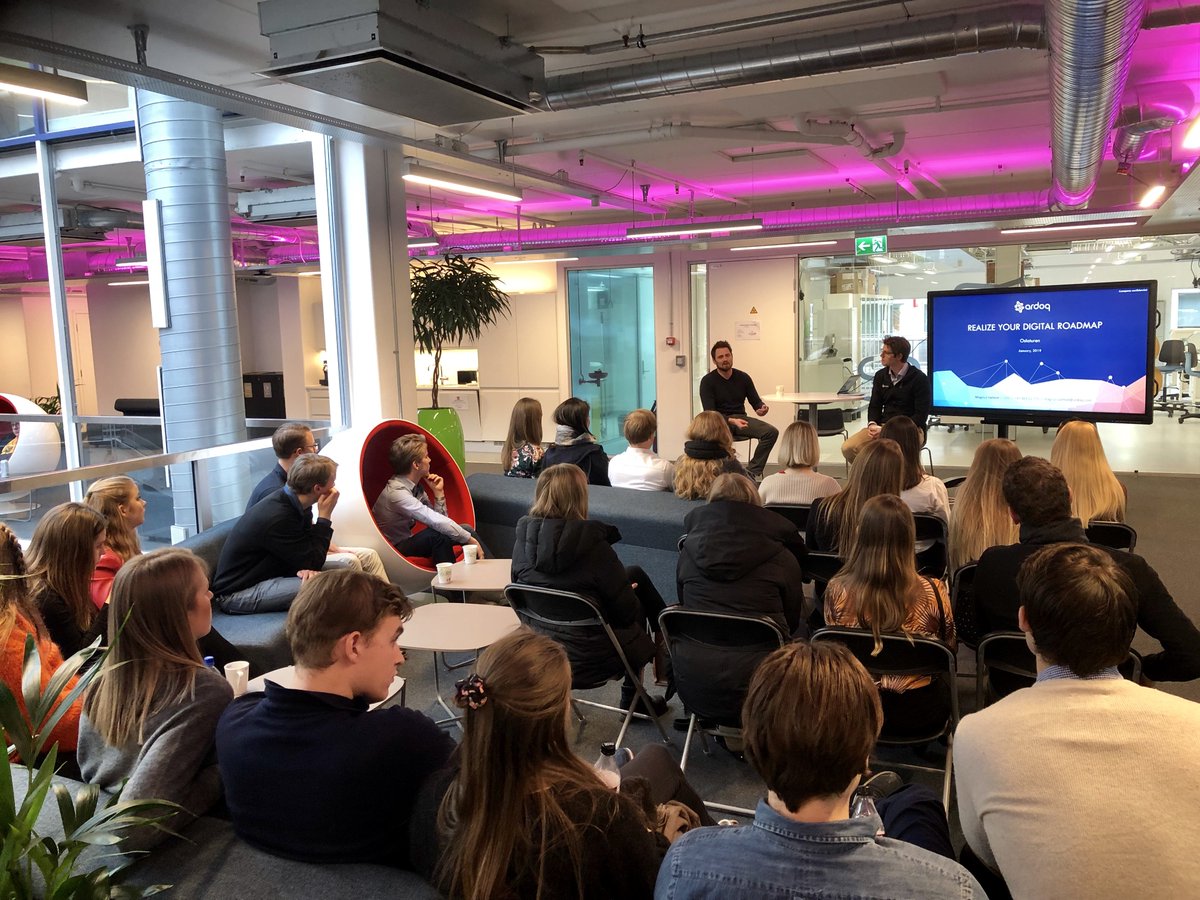 ardoqCom's tweet photo. Magnus Valmot (CEO) and Erik Bakstad (Co-founder and CTO) had a fireside chat on scaling a technology company like Ardoq in front of an Indøk-NTNU student audience. Thank you for sharing your views on this! #EA #tech #growth #StartupLabs #scaleup #NTNU #Bindeleddet #Osloturen https://t.co/MDaJ6hxqAq