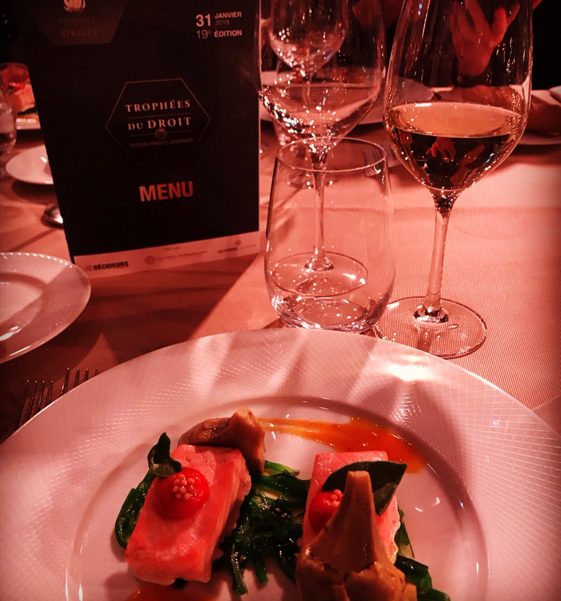 Le cabinet est heureux d’être présent au dîner des ⁦<a href="/TropheesduDroit/">Trophees du Droit Edition Conseils Juridiques</a>⁩ tdd19 #TDD19 dans lesquels il est distingué dans la catégorie « meilleures équipes Informatique, Internet &amp; Données  personnelles »