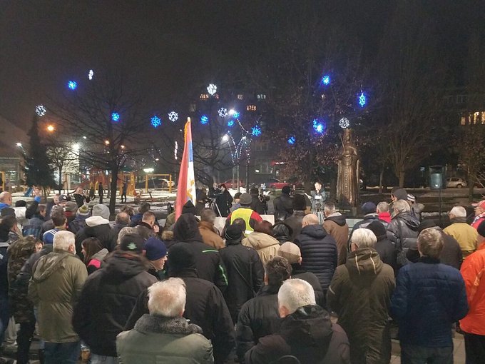 View image on Twitter