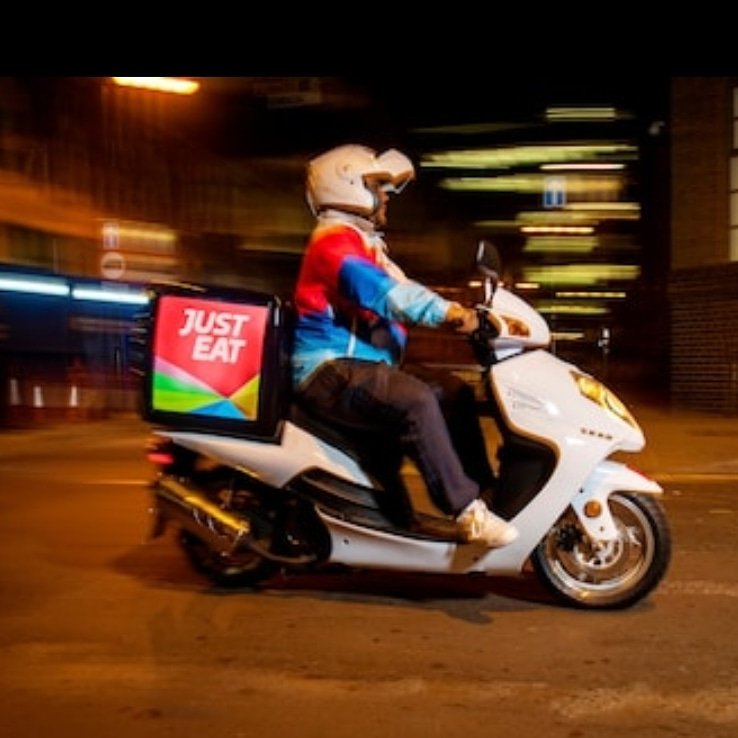 HealthEatHale's tweet photo. Health Eat Kitchen are looking for delivery drivers to work evenings 6pm - 9pm. £8ph plus £1.50 per delivery to cover fuel costs plus tips. Please inbox if interested and tag anyone you think may be interested. You will need your own vehicle. https://t.co/3wRC4DPM4d