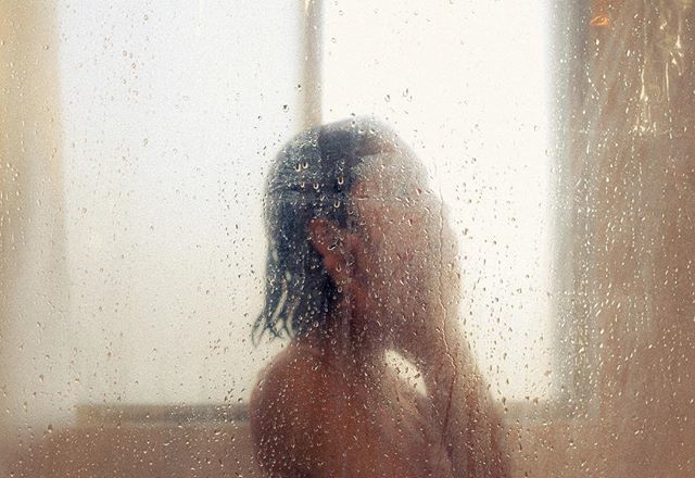 fayality's tweet image. La haine ne mène à rien ~ Voici la première photo d’une série que j’ai nommé « Douche » , d’autres suivront | Avec @nadyagoo bit.ly/2SjGwcT