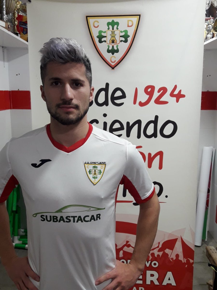 ULTIMA HORA TERCERA DIV:
Víctor Calatrava se une a nuestro sueño, a nuestro objetivo, y a nuestro trabajo. Estas en tu casa <a href="/vcalatrava/">Victor Calatrava</a> , Bienvenido!! 🏋️‍♂️👍💪⚽️ #todoalblanco #ahoramasquenunca #aguantecastuera