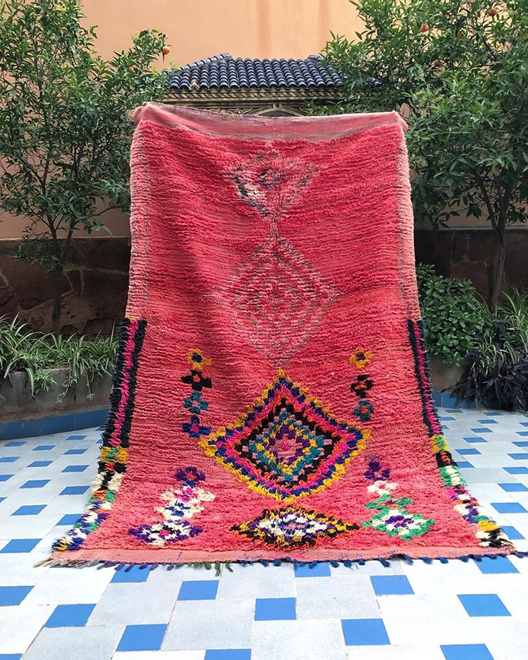 RahbaDesign's tweet image. Vintage BeniMguild from the 70’s Handmade 100% Wool
• Size : 7’5 x 4’3.  Free Shipping
#arearugs #carpet #largecarpet #vintage #moroccanrug #rugsforsale
bit.ly/2DKHiaD