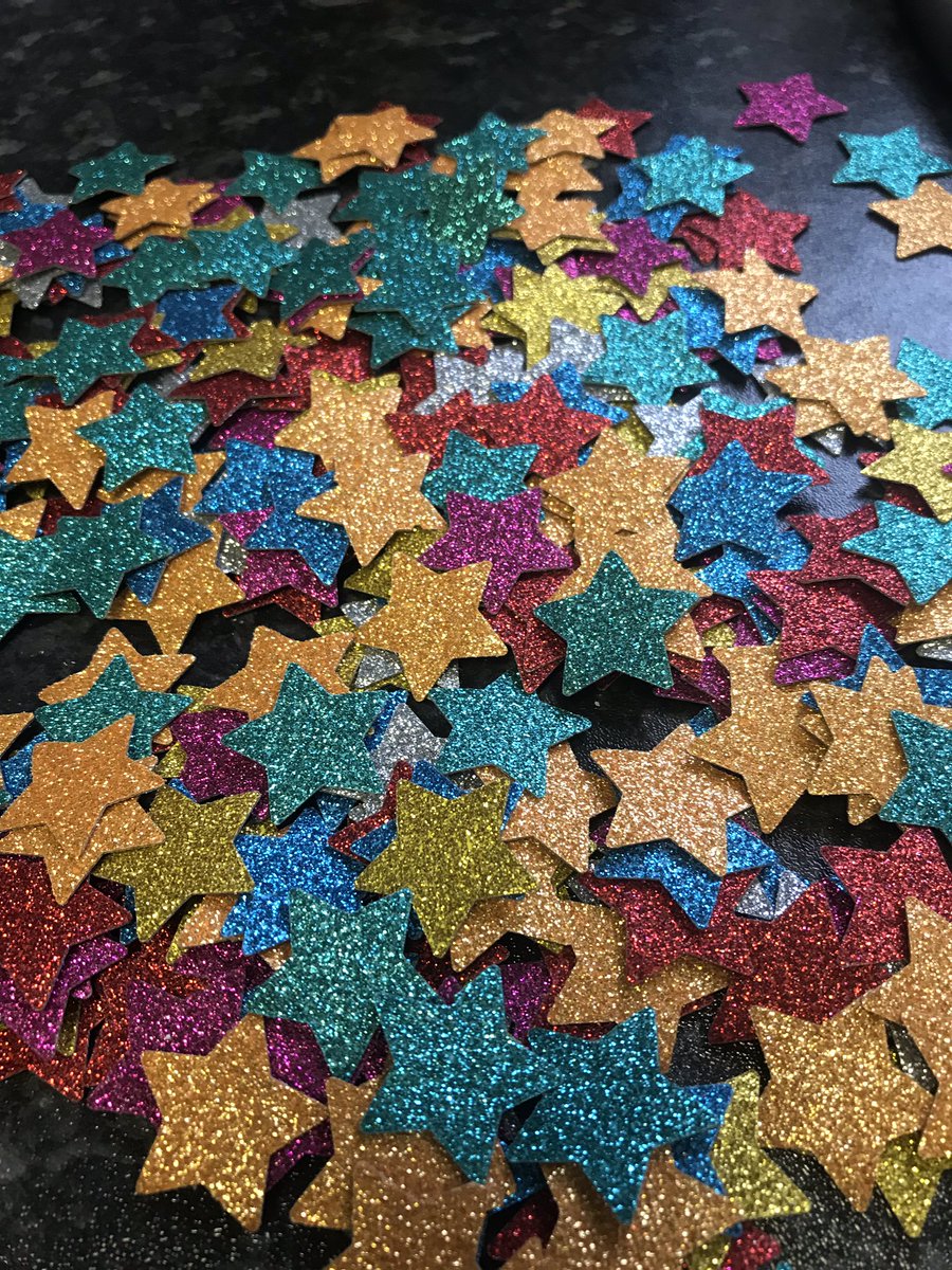 LYPFTPaS's tweet image. Happily making more stars for the Soft words challenge thanks for your help @LypftPMVA #glitter #softwords #safewards #Competition #motivated