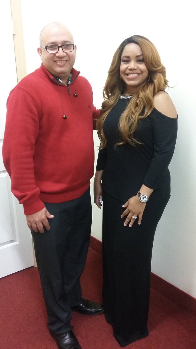 YRestaura's tweet image. Aquí con Rocío