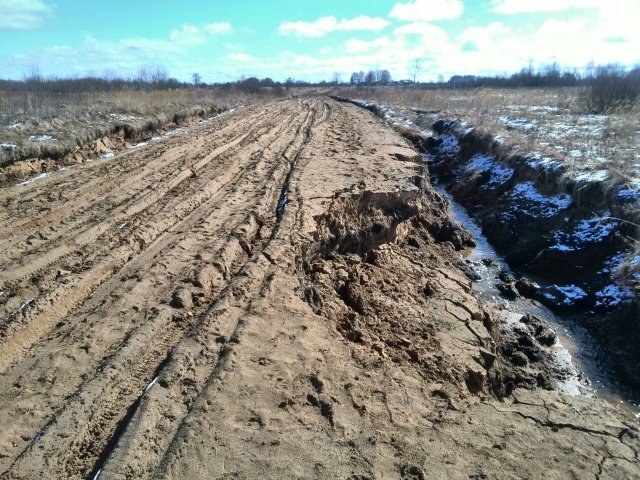 onf50's tweet photo. Активисты Общероссийского народного фронта в Московской области добиваются решения вопроса с обустройством дороги в деревне Теребетово Лотошинского района. https://t.co/DoNB7lkf5i
