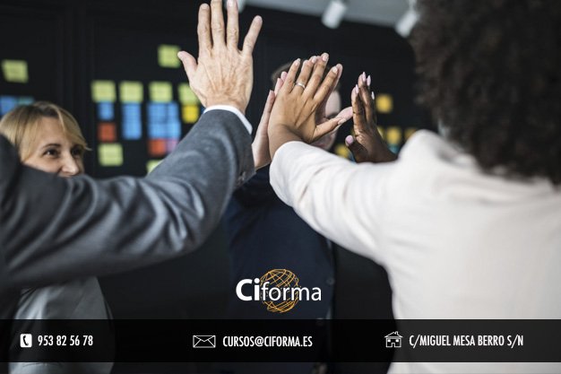 CiformaJaen's tweet photo. Las empresas que implementan #BIM son más adaptables, tienen una mayor flexibilidad y asumen un aumento de productividad con menor inversión, ¡vamos, fórmate en BIM, fórmate en #Ciforma! https://t.co/9v2zHHpqAg https://t.co/zPutpnZjQQ