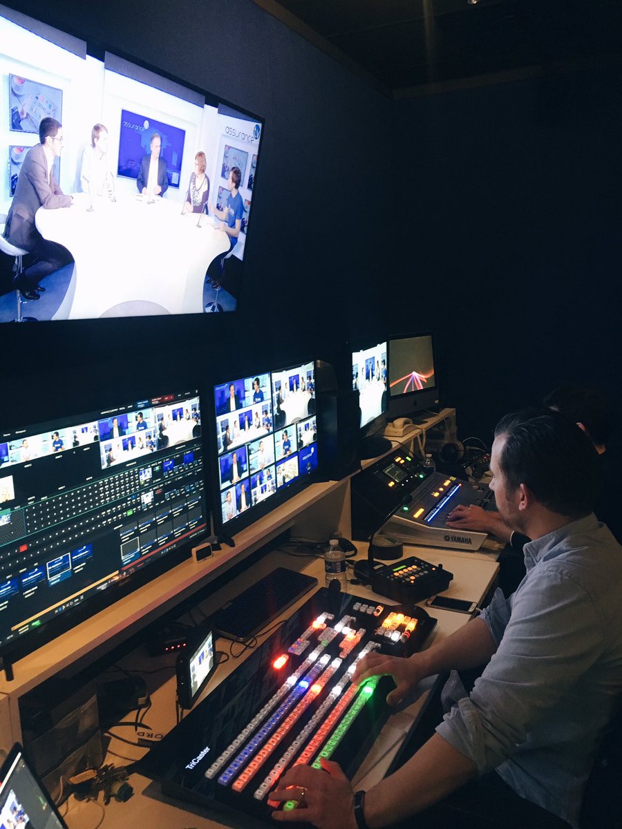 sonacom's tweet photo. Suivez en direct le débat #AssuranceTV sur https://t.co/QAtqaCUxPQ https://t.co/piqfC52kJE