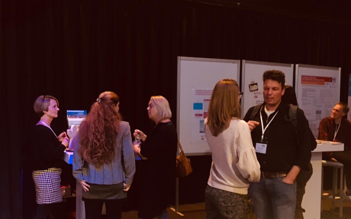 heerkensL's tweet photo. #AWVB aanwezig op #zoekhetuit congres ‘Praktijk en wetenschap, dichter bij elkaar’ #Vilans https://t.co/MCDxnKBAjb