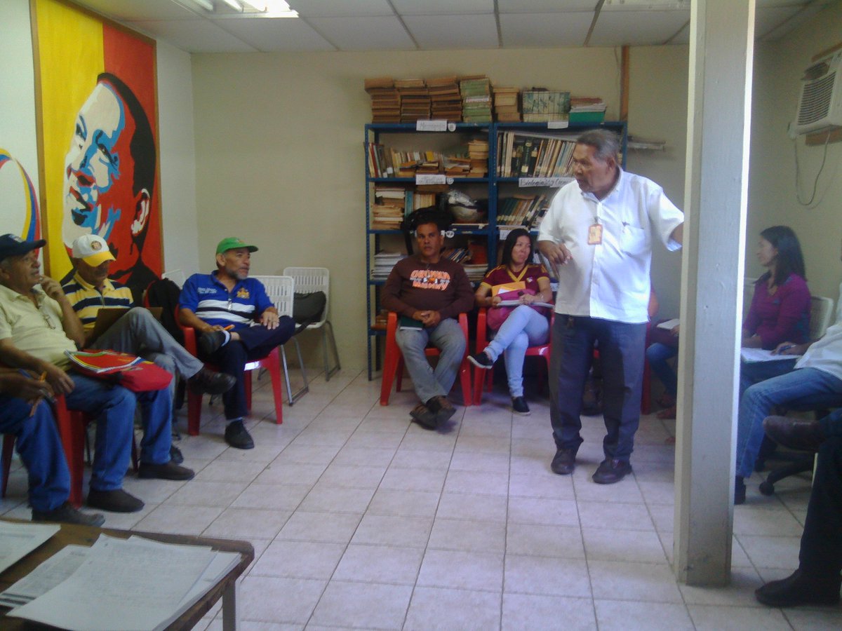 INCESCOJEDES's tweet image. #EnFotos así se desarrolla jornada de formación metodológica de los Maestros técnicos productivos de @Incesocialista en Cojedes, #simultáneamente en los @CfsMatias @CfsArgimiroG