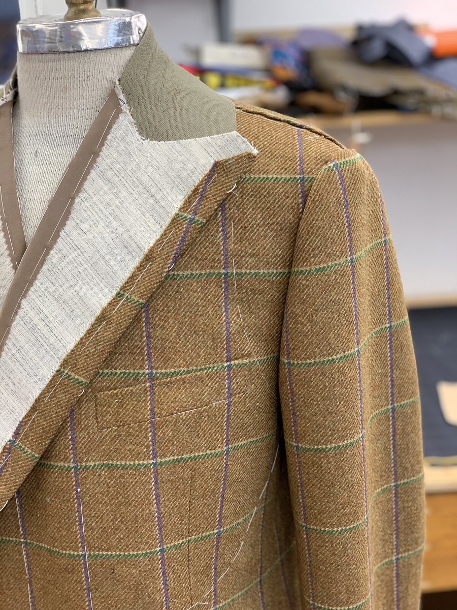 Leonard Logsdail tweet media