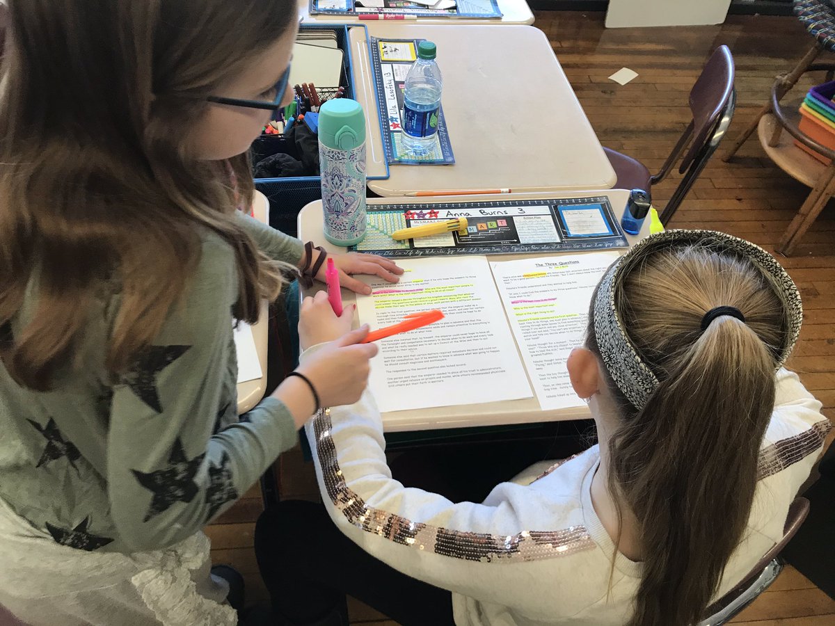 4LewisHoover's tweet image. Students compare and contrast two versions of Leo Tolstoy’s short story “The Three Questions” implementing their own highlighting and notation strategies. #text2text #melroseps #winthropschool