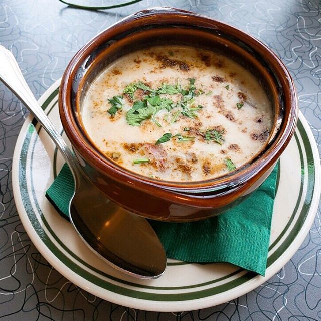Our soup of the day will surely warm you up! New England Clam Chowder 👍🏼👍🏼 bit.ly/2CWxadp