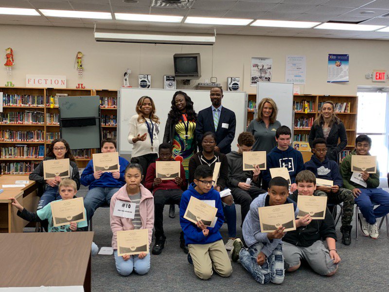 LuvsSocialWork's tweet photo. Excellent job from the SS who did an amazing job during their Spelling Bee Contest! Thank you for letting me judge these Knights! @OakParkKnights @reneedudley73 @lakeschools @MGPhillips_4 https://t.co/mDlkv0W7EJ