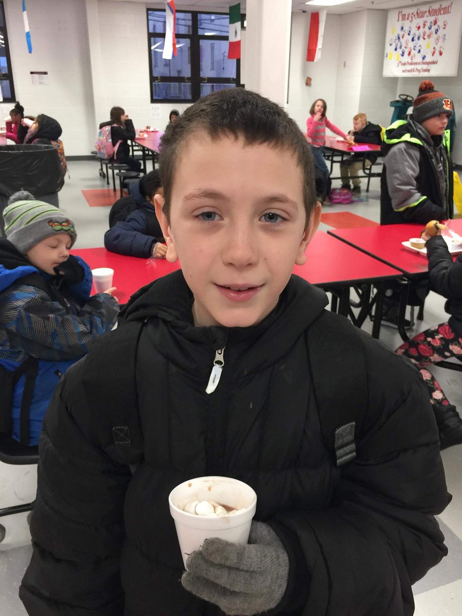 SeiterNIS's tweet photo. Today we welcomed all our students back to school with a warm cup of hot chocolate. It was great to see so many smiles. #NewportIntermediateSchool https://t.co/lwlETAe39K