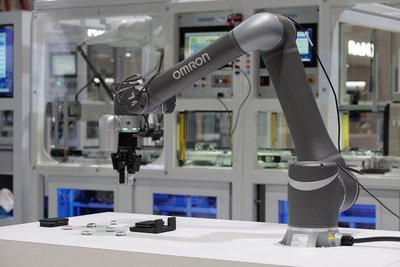 cobot omron