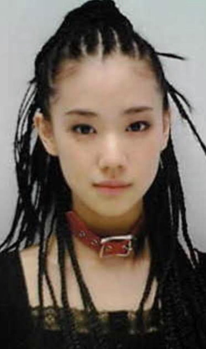 𝘼𝙣𝙣𝙚 𝘾𝙖𝙧𝙞𝙣𝙚 ひさしぶりに クワイエットルームにようこそ を見返した 私がいた閉鎖病棟とは違うけれど とてつもなく似通った部分に悲しみを覚え 私とよく似ていて非なる役を演じる蒼井優のビジュアルに再び惚れた T Co